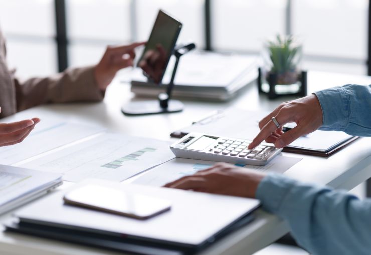 Why Hire Accountants and Bookkeepers