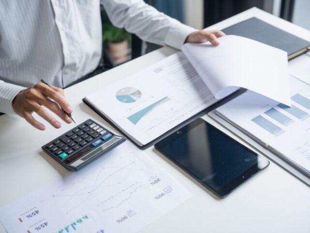 How to Keep and Manage Business Records Efficiently